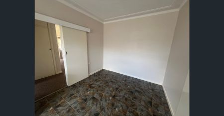 4 BEDROOM HOME - HILLVUE LOCATION - Photo 3