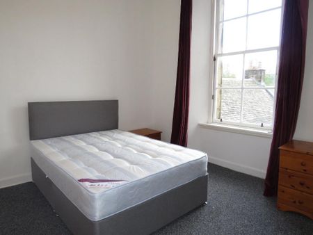 5 bedroom flat to rent - Photo 4