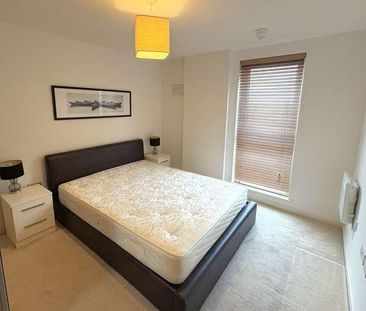 Woking, Surrey, GU22 - Photo 4