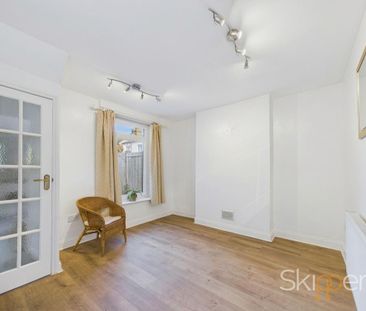 2 bedroom terraced house to rent - Photo 2