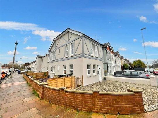 The Drive, Worthing, BN11 - Photo 1