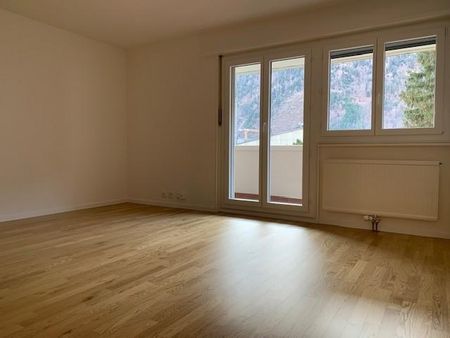 Appartement de 2.5 pièces entièrement rénové situé au 1er étage avec ascenseur dans un quartier familiale. - Photo 4