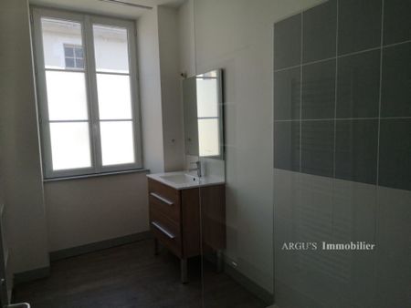 Location Maison 4 pièces 90m² - Photo 3