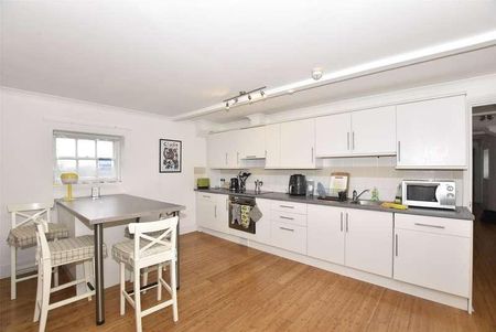 Kempthorne Lane, Bath, Somerset, BA2 - Photo 2