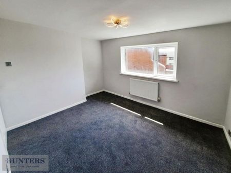 3 bedroom House To Let Total Size: 1152 SQ FT - Photo 3