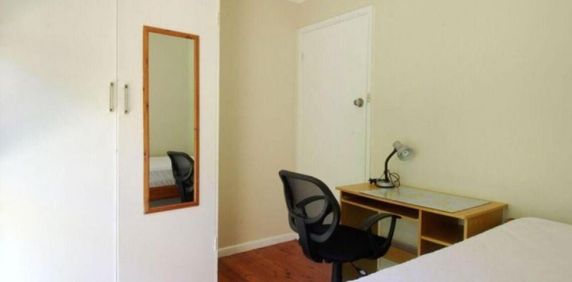 Room 2 / 8 Binda Street, Keiraville, NSW 2500 - Photo 2