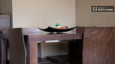 madrid, Community of Madrid 28014 - Photo 4