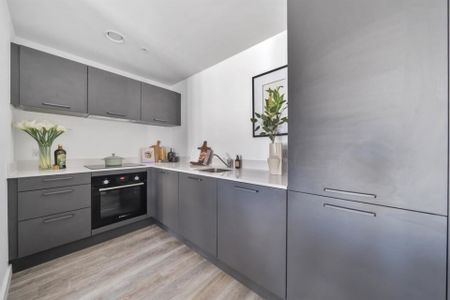 2 bedroom Apartment to rent - Photo 3