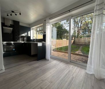 Guildford Park Avenue, Guildford, Surrey, GU2 7NJ - Photo 5