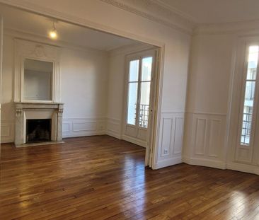 Location Appartement 4 pièces 75m² PARIS 15ème - Photo 5