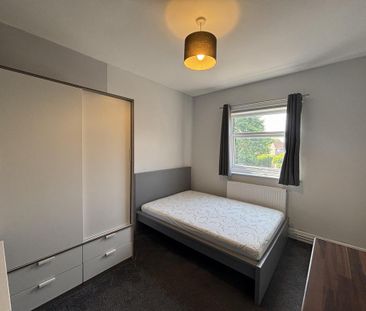 1 bedroom in a house share to rent - Photo 3