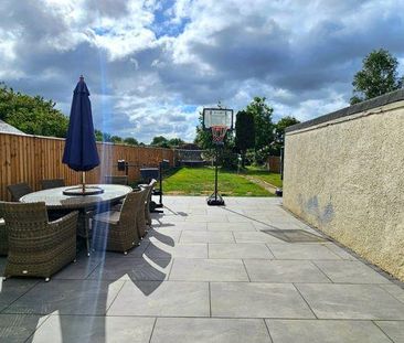 4 bedroom detached house to rent - Photo 1