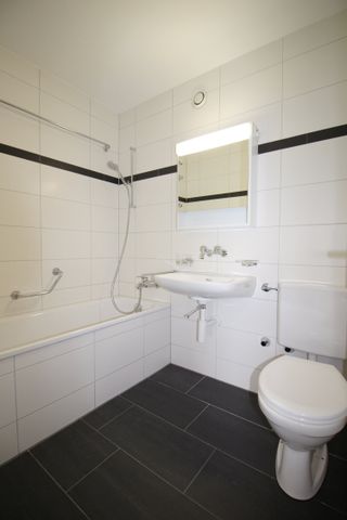 "Grosszügige 2 1/2 Zimmerwohnung mit Ausblick" - Foto 5