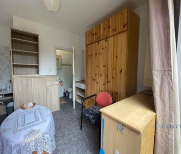 Pronájem bytu 1+kk 12 m2 - Fotografie 2