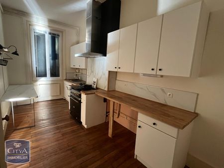 Location Appartement 5 pièces 133m² MACON 71000 - Photo 4