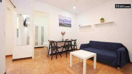 Room in a shared 2-bedroom apartment for rent in El Raval, Barcelona. - Foto 5