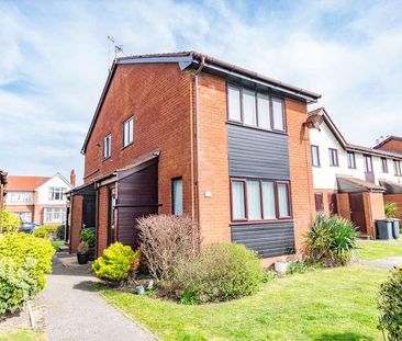 St Davids Grove, Lytham St Annes, Lancashire, FY8 - Photo 3