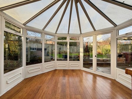 4 bedroom House To Let Total Size: 1249 SQ FT - Photo 2