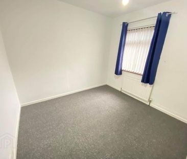 32 Strandburn Park, Belfast, BT4 1ND - Photo 5