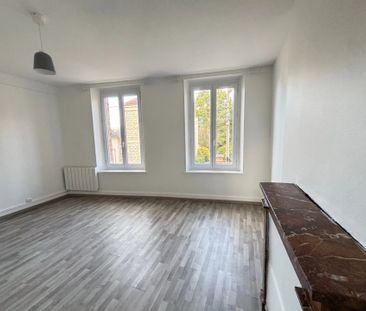 Location Appartement 2 pièces 54m² ROMILLY SUR SEINE 10100 - Photo 2
