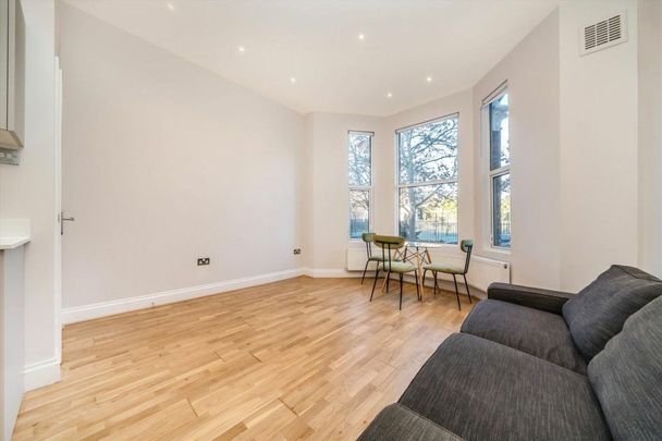 Messina Avenue, West Hampstead, NW6 - Photo 1