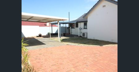 Cosy cottage home - Photo 5