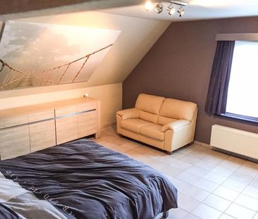 Halfopen bebouwing met 4 slaapkamers, garage en tuin - Foto 6