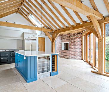 A beautifully presented oast house on the outskirts of Cranbrook - Photo 6