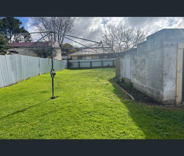 76 Bertha Street, Mount Gambier, SA 5290 - Photo 2