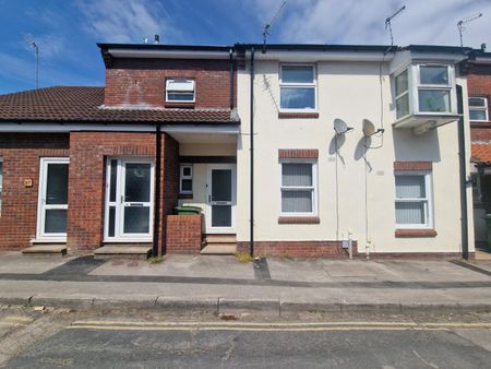 1 bedroom apartment to rent - Photo 2