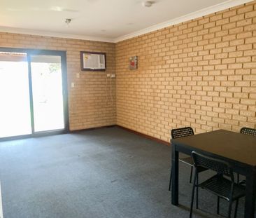 SMALL, NEAT AND EASY TO MAINTAIN! - Photo 2