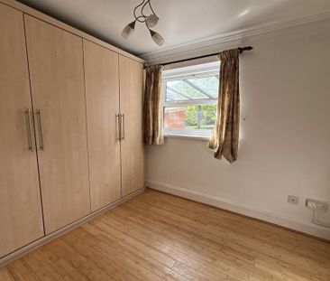 4 bedroom detached house to rent - Photo 4