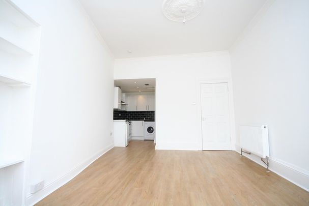 Cumbernauld Road,1 Bright Bed Unfurnished in Dennistoun, Available 28/01/2026 - Photo 1