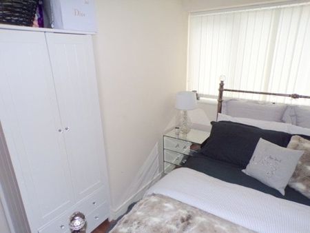 Acre Lane, Bromborough - Photo 3