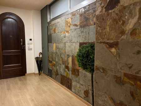 4 room luxury Apartment for rent in Valencia, Spain - Photo 5