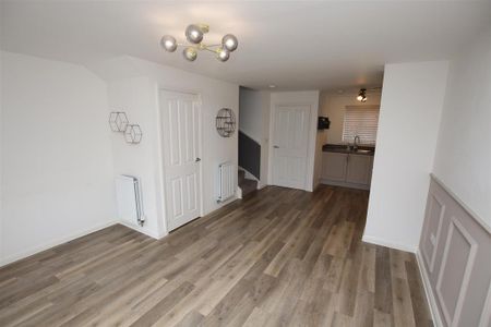 2 bedroom terraced house to rent - Photo 3