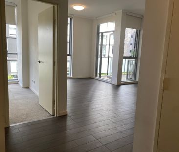 Modern two bedroom unit on 4th floor - Photo 2