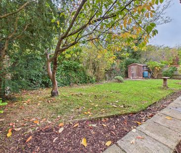 4 bedroom end of terrace house to rent - Photo 4