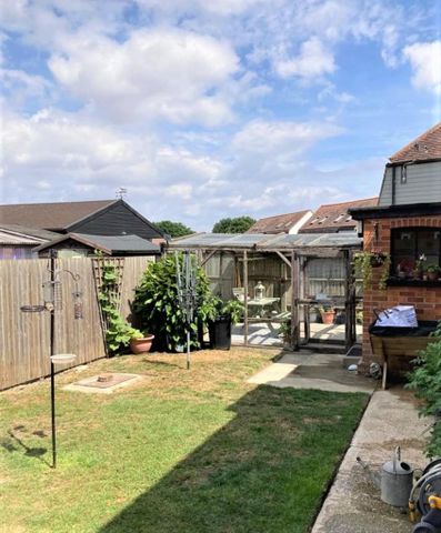 2 bedroom detached house to rent - Photo 5