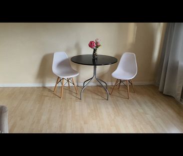 Room in a Shared Flat, London, SE8 - Photo 6