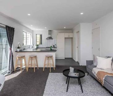 Lovely Sunny 3 Bedroom Hone - Photo 5