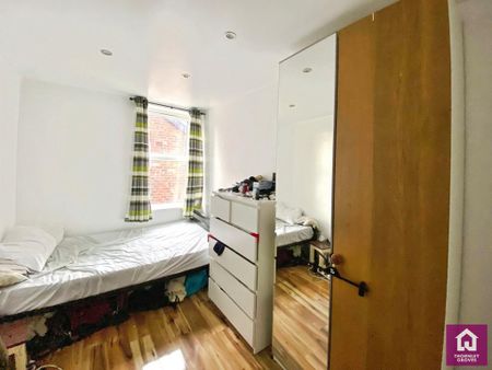 2 bedroom flat to rent - Photo 5