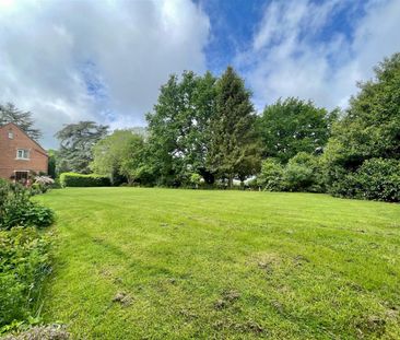 Chadwick Manor, Warwick Road, Solihull, West Midlands - Photo 6