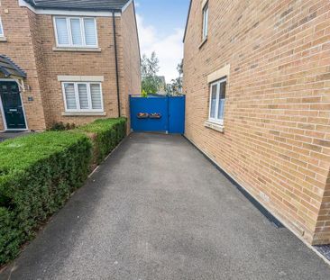 3 bedroom semi-detached house to rent - Photo 5