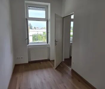 (reserviert) Helle, ruhige, neu renovierte 2-Zimmer Wohnung in Kagran zu vermieten - Photo 3