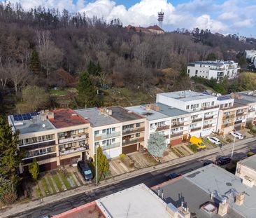 Pronájem domu 200 m² s pozemkem 434 m² - Photo 4