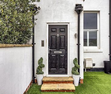 2 bedroom semi-detached house to rent - Photo 3