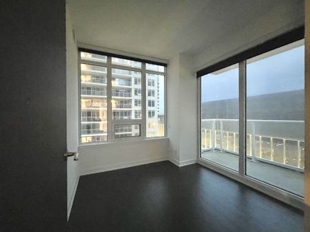 For Lease - 19 Bathurst Street Unit# 1211, Toronto, Ontario - Photo 3
