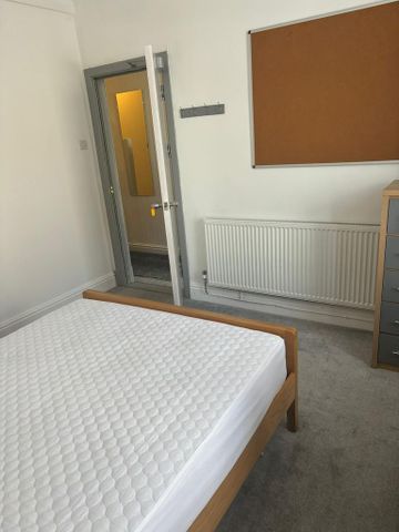 3 bedroom house to rent - Photo 2