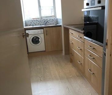 Room in a Shared Flat, Rivermead, NG2 - Photo 5